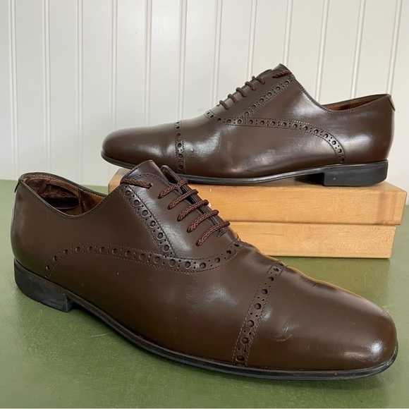 Gucci Unisex Perforated Oxfords in Chocolate Brown Leather *Italy* - Picture 1 of 16